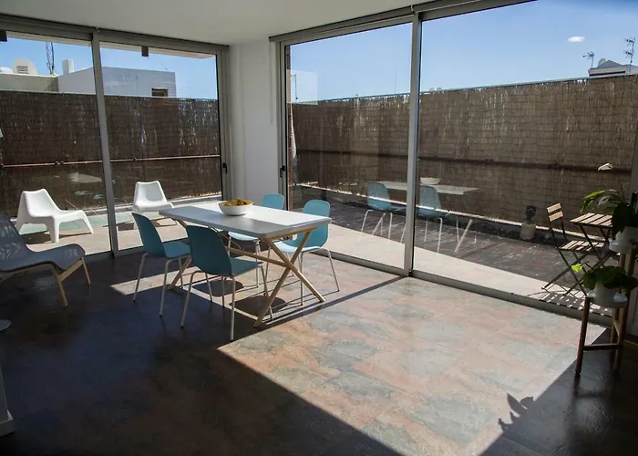 Sunny And Quiet Duplex